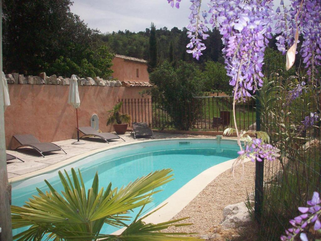 Studios Et Gite La Sauvasse Vagnas Habitación foto