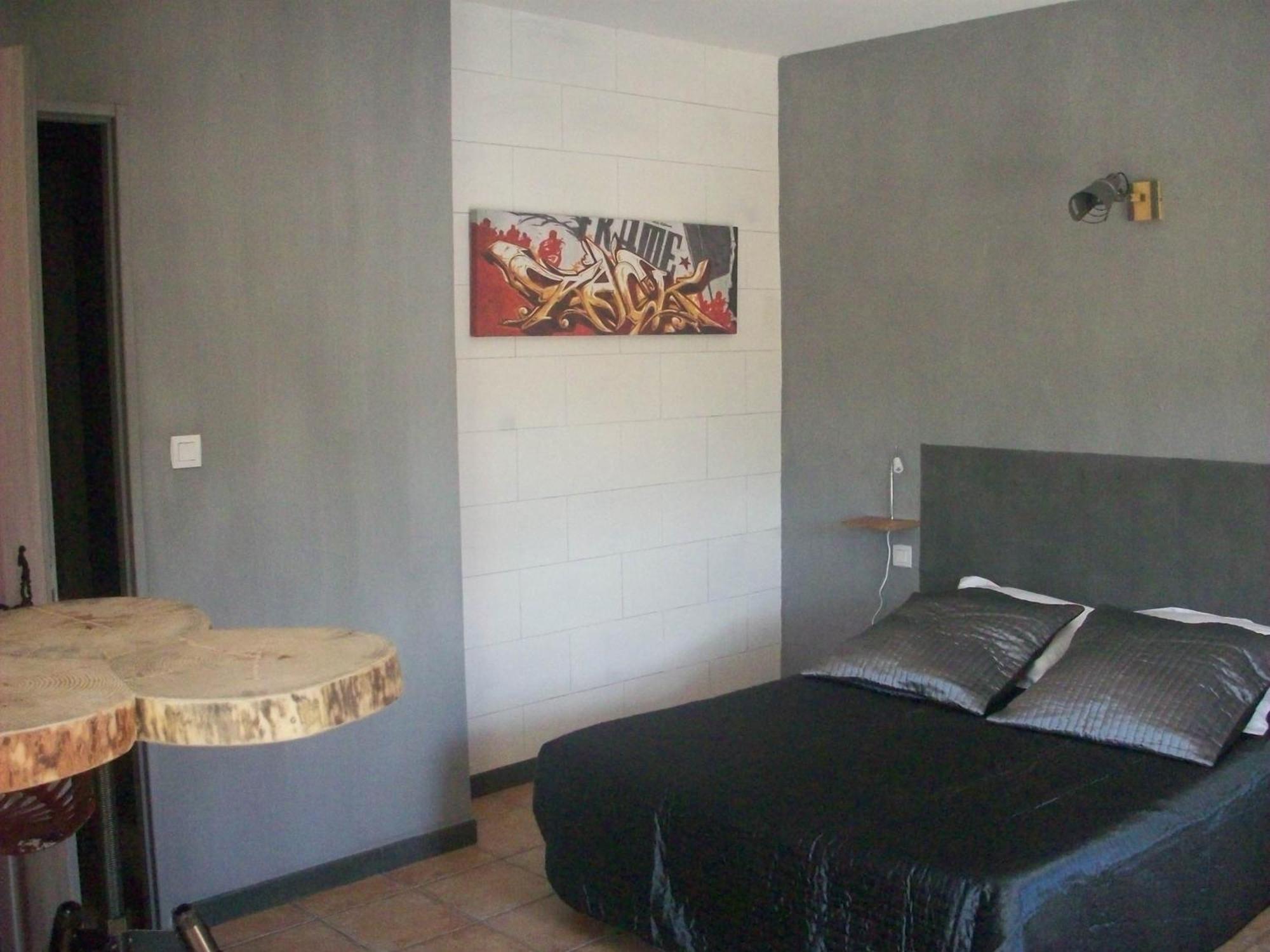 Studios Et Gite La Sauvasse Vagnas Habitación foto